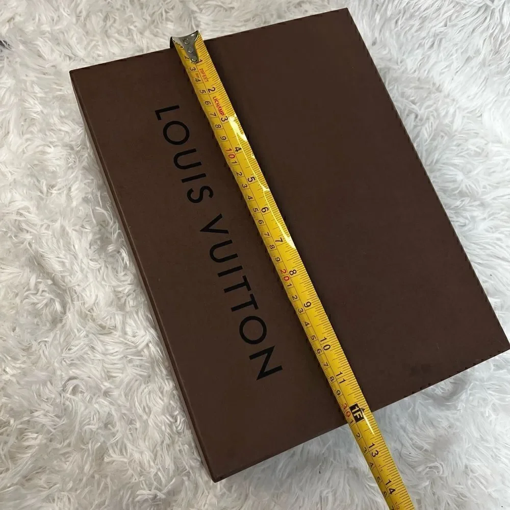 Louis vuitton box and ribbon